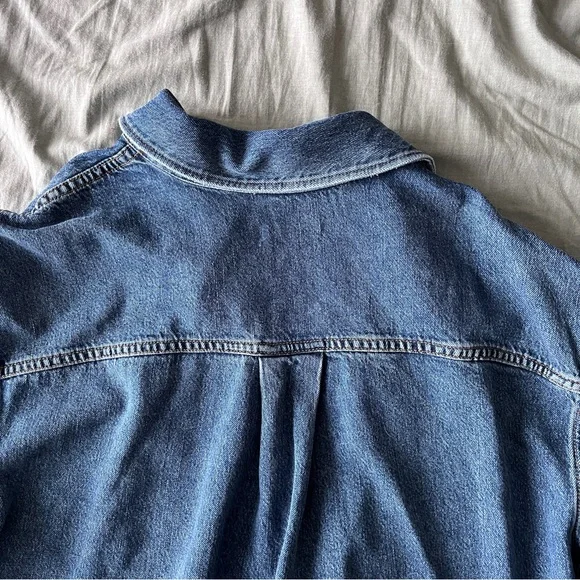 Relaxed Short-Sleeve Denim Shirt - Picture 6 of 6